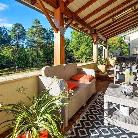 Cozy In Sarliac With Wifi Hébergement de vacances *